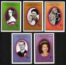 Royalty Portraits and Photographs Elizabeth, Charles, Victoria... Cplt Set of 5